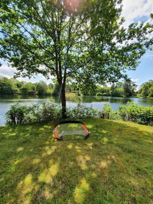 Ferienhaus Blauer See Mit Optionalem Hot-Tub Bockhorn  Εξωτερικό φωτογραφία