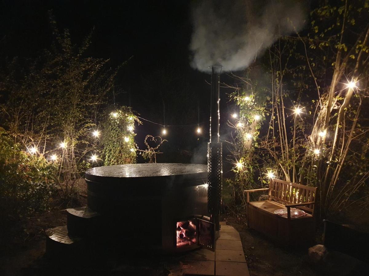 Ferienhaus Blauer See Mit Optionalem Hot-Tub Bockhorn  Εξωτερικό φωτογραφία