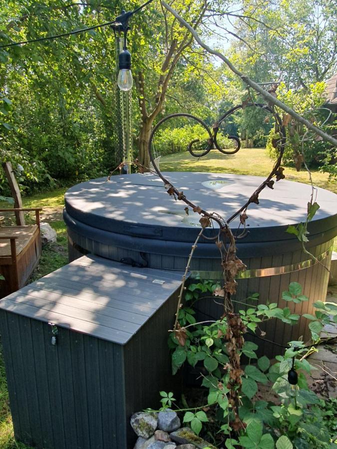 Ferienhaus Blauer See Mit Optionalem Hot-Tub Bockhorn  Εξωτερικό φωτογραφία